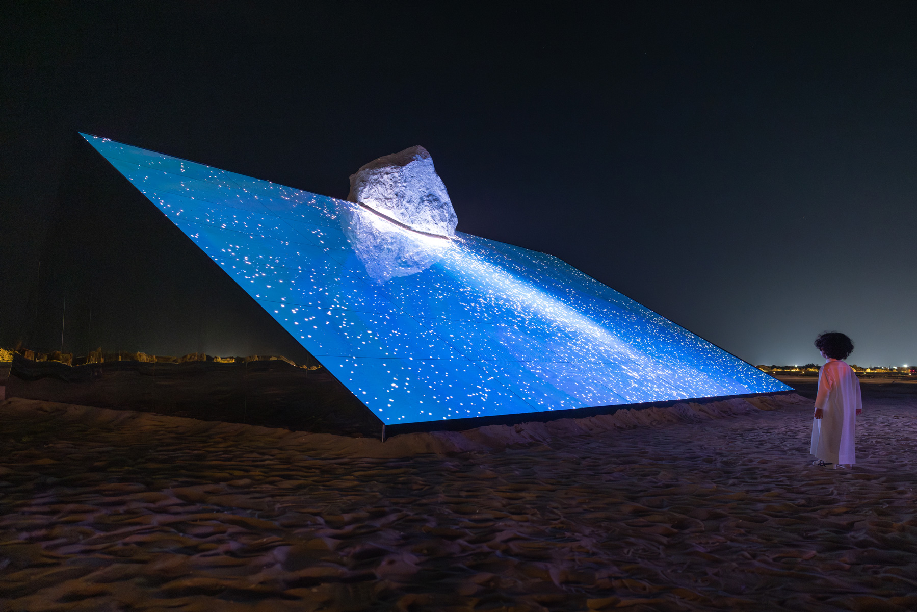 Manar lights up Abu Dhabi 